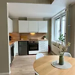 Appartamento Modern In The Heart Of *